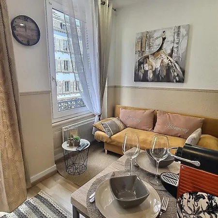 2 Pièces Cozy Avec Balcon *